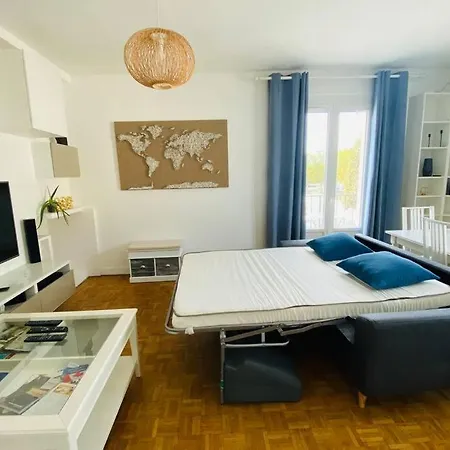 아파트 Beautiful Apartment, 70M2 Right In The City Center *