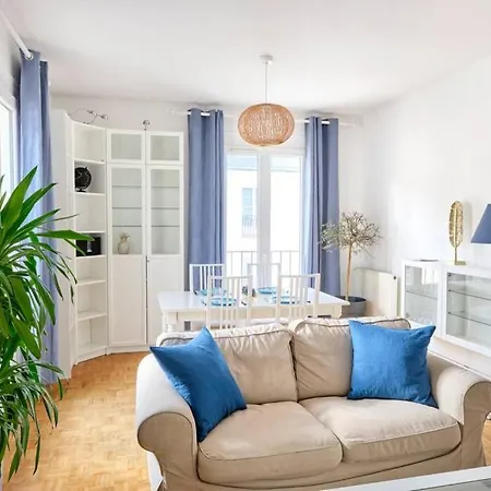 아파트 Beautiful Apartment, 70M2 Right In The City Center